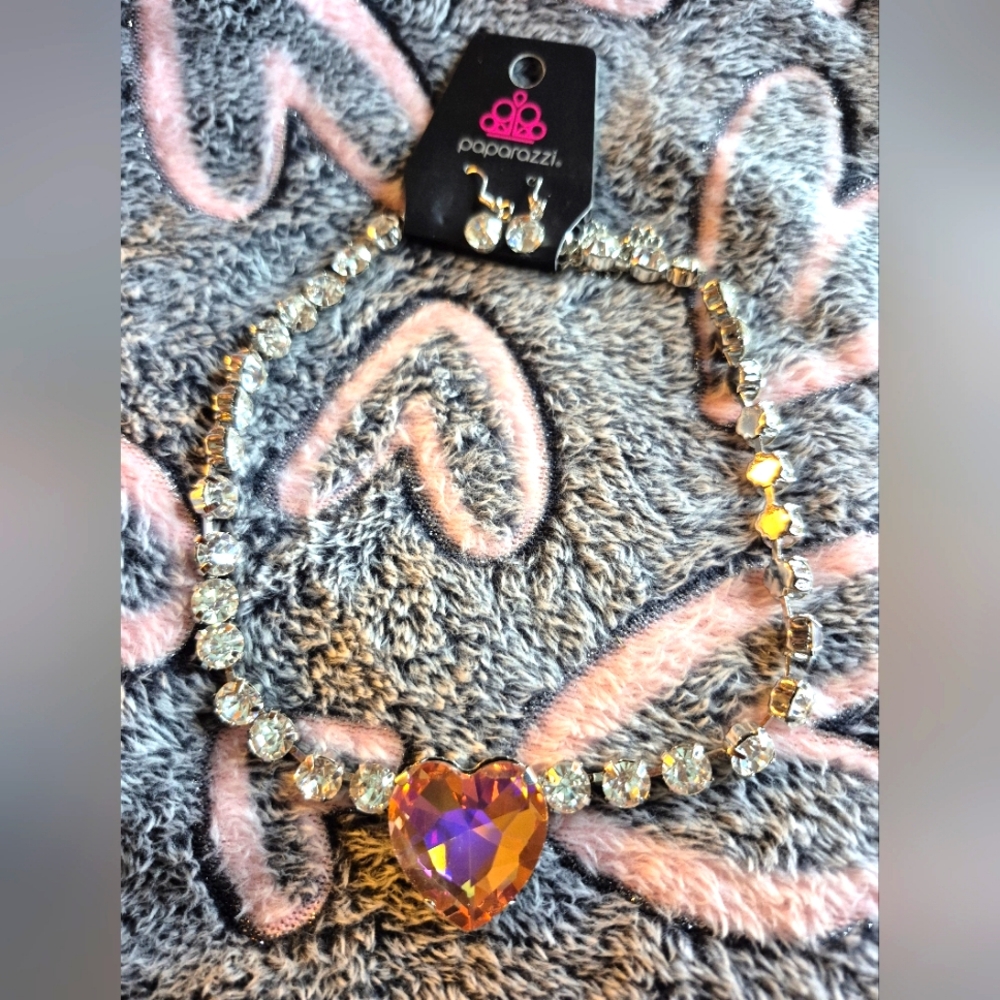 SHE A HEARTBREAKER SET